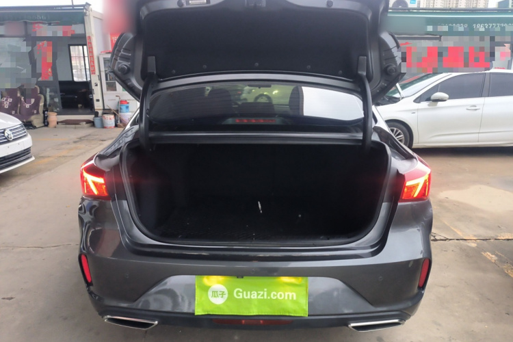 长安 逸动 2021款 PLUS 蓝鲸NE 1.4T GDI DCT尊贵型机舱底盘23