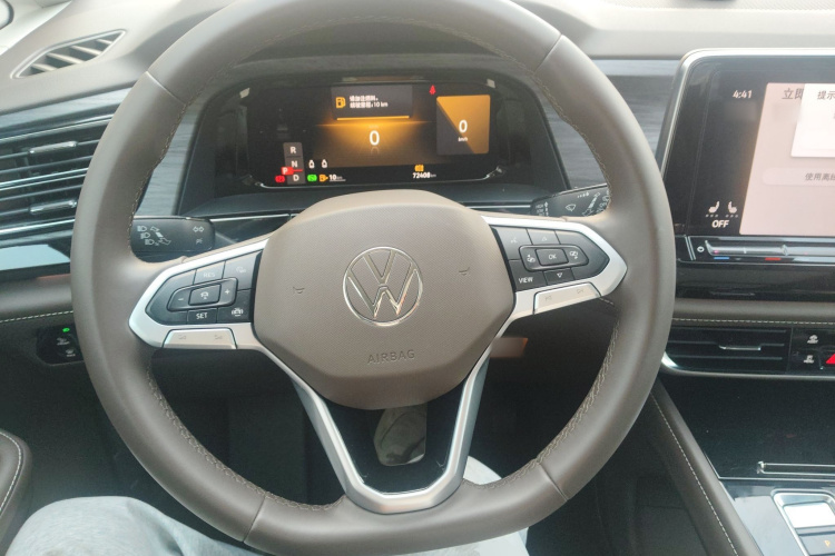 大众 威然 2024款 330TSI 豪华版中控内饰13