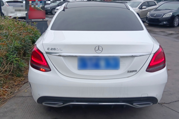 奔驰C级 2020款 改款 C 260 L 运动版车身外观6