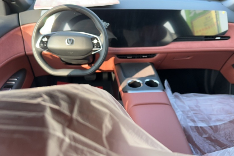 长安CS75 PLUS 2025款 第四代 UItra 2.0T 新蓝鲸 擎风型中控内饰7003