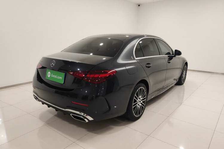 奔驰C级 2024款 C 200 L 运动版车身外观7