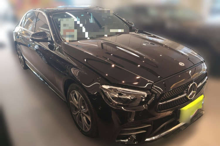 奔驰E级 2021款 改款 E 300 L 运动时尚型车身外观3