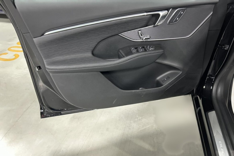 别克 君越 2024款 28T 越尊版局部细节16