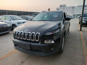 Jeep 自由光 2016款 2.4L 领先版