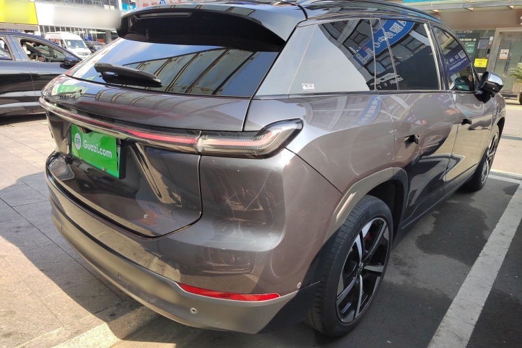 蔚来ES7 2022款 75kWh车身外观7