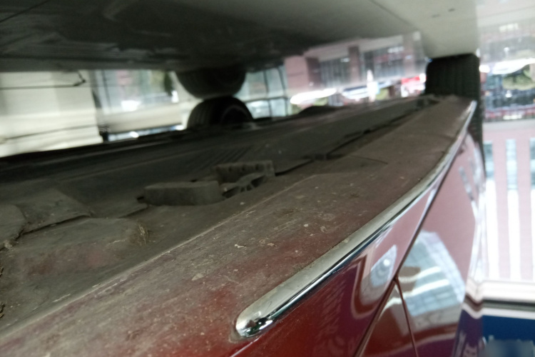 奔驰C级 2023款 改款 C 200 L 运动版局部细节9001