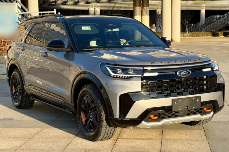 福特 探险者 2024款 2.3T EcoBoost 昆仑巅峰版 6座车身外观6006