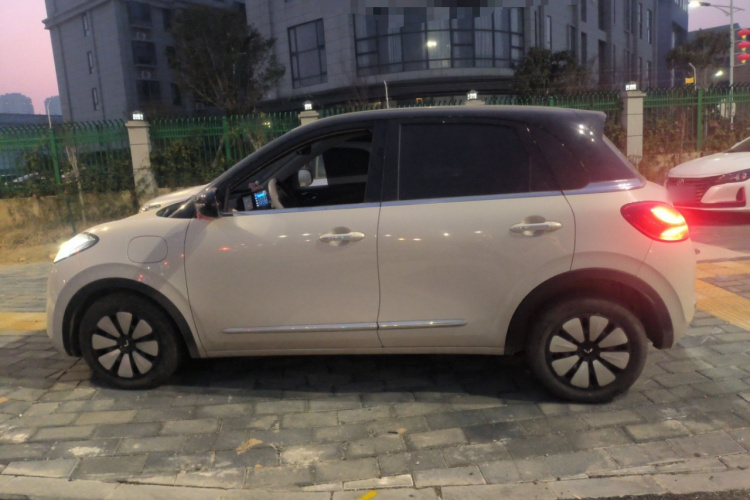 五菱汽车 五菱缤果 2024款 333km 悦享款车身外观4