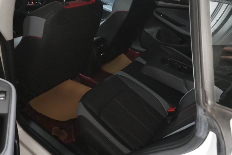 大众 2023款 凌渡L 280TSI DSG酷辣版中控内饰21