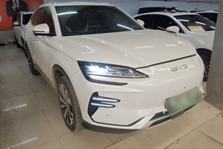 比亚迪 宋PLUS新能源 2023款 冠军版 EV 605KM 旗舰PLUS车身外观3