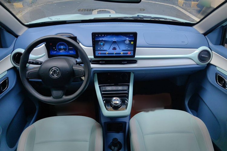 东风纳米 纳米BOX 2022款 轻风版 201KM 闪电型中控内饰7007