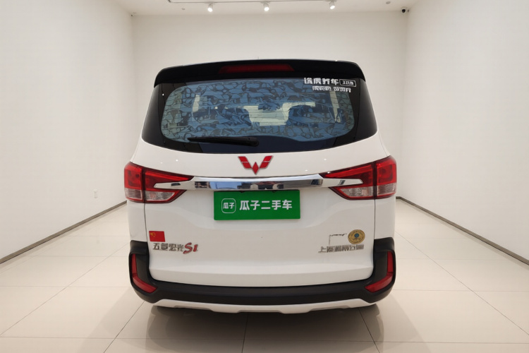 五菱汽车 五菱宏光 2016款 1.5L S1尊享型国V车身外观6