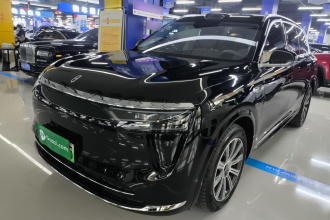 鸿蒙智行 问界M8 2025款 增程 Max+版 53.4kWh 6座版