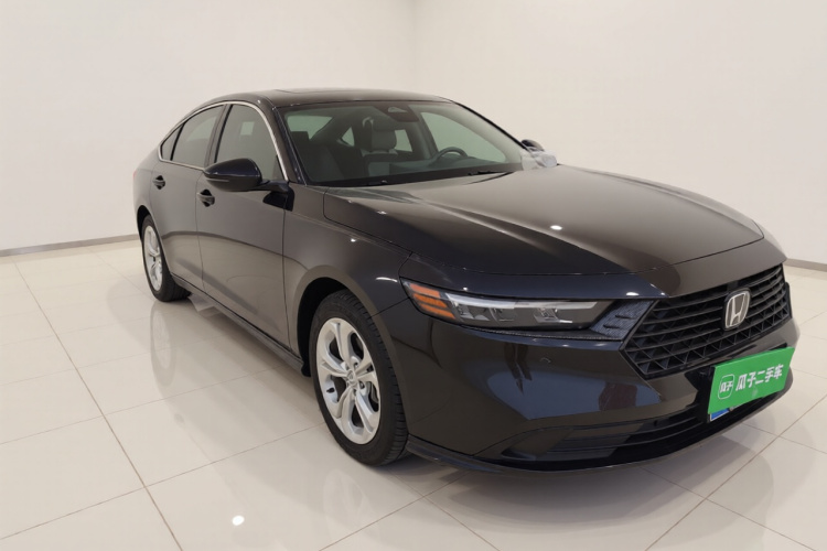 本田 雅阁 2023款 260TURBO 智享版车身外观3