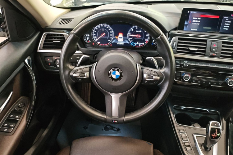 宝马3系 2019款 320Li M运动套装中控内饰13