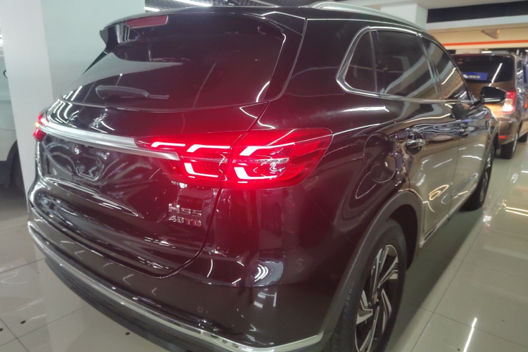 红旗HS5 2022款 改款 2.0T 智联旗享版车身外观7