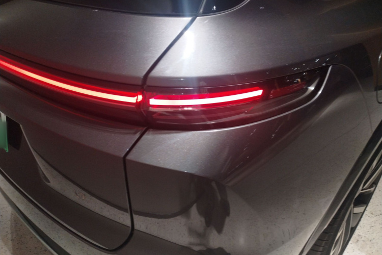 理想汽车 理想L7 2024款 Ultra车身外观6001