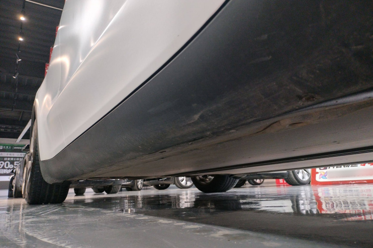 特斯拉 Model Y 2022款 改款 后轮驱动版局部细节9001