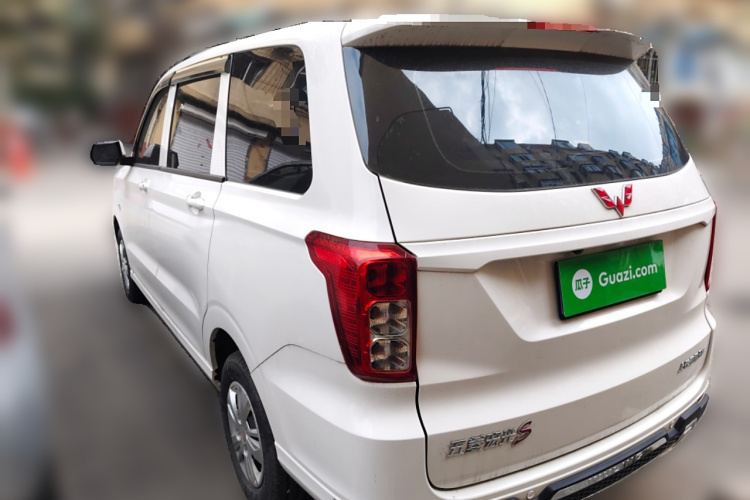 五菱汽车 五菱宏光 2021款 1.5L改款 S标准型 电动助力LAR车身外观6003