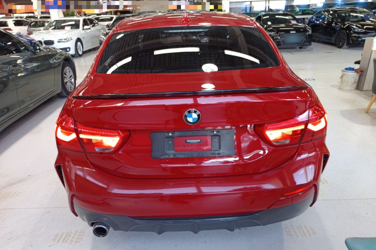 宝马1系 2019款 118i M运动套装车身外观6