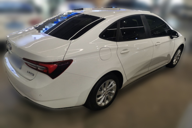 别克 威朗 2020款 15T 自动进取型车身外观7