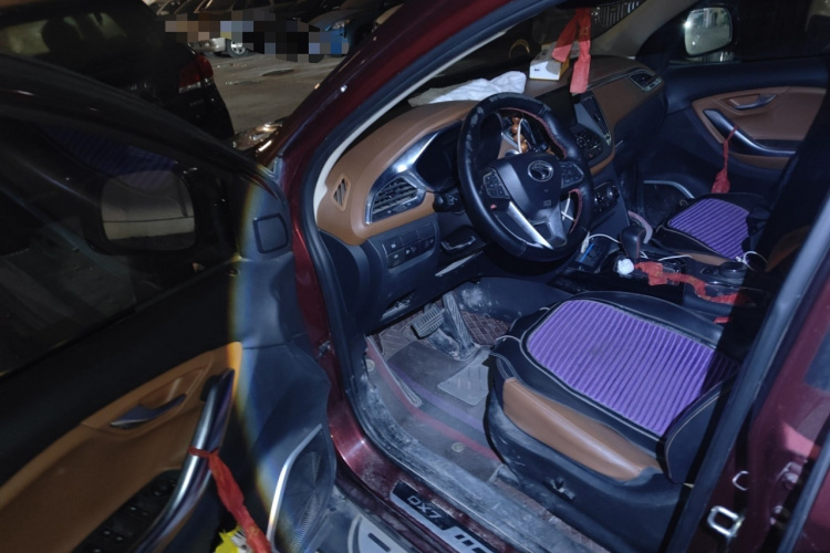 东南DX7 2015款 1.5T 自动豪华型中控内饰7003