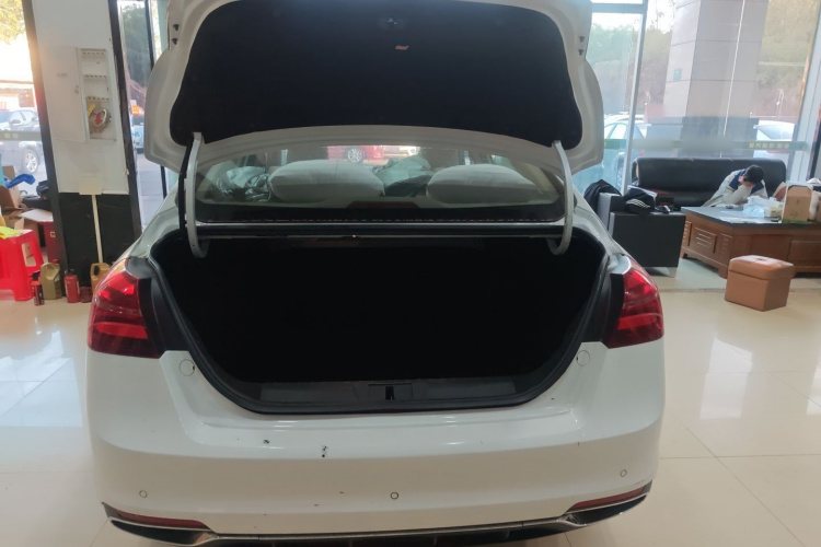 吉利汽车 帝豪 2018款 1.5L CVT豪华型机舱底盘23