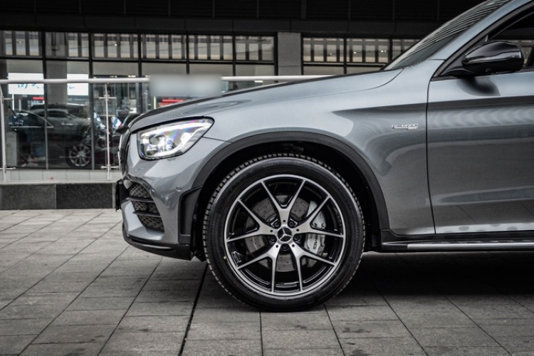 奔驰GLC轿跑 AMG 2022款 AMG GLC 43 4MATIC 轿跑SUV车身外观6010