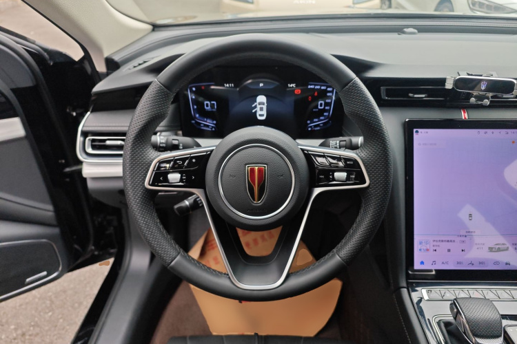 红旗H5 2025款 1.5T DCT旗韵版中控内饰13