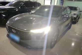 福特 蒙迪欧 2025款 2.0T EcoBoost 豪华型