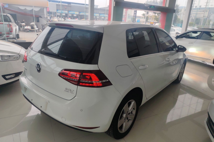 大众 高尔夫 2017款 230TSI 自动舒适百万辆纪念版车身外观7