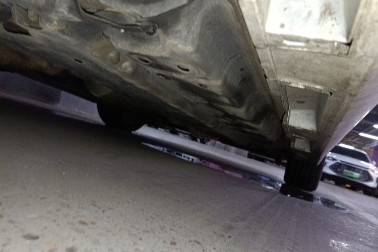 雷克萨斯ES 2015款 200 精英版局部细节9002