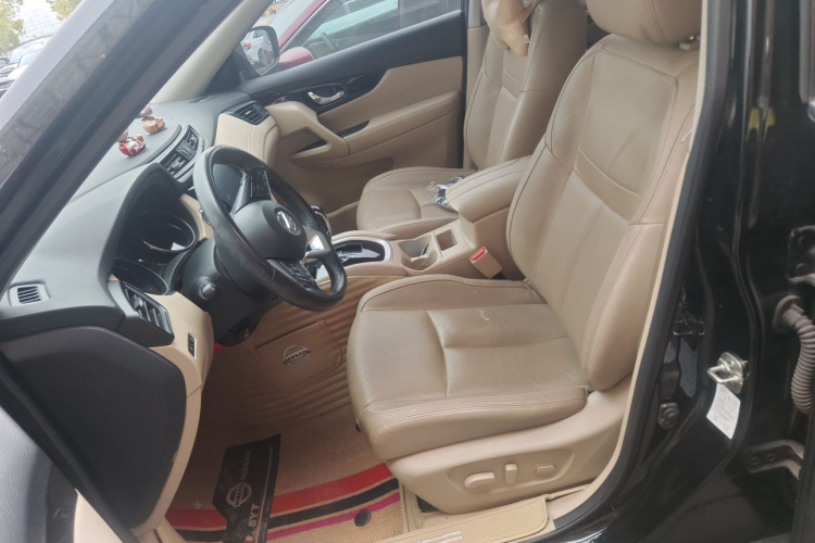 日产 奇骏 2019款 2.0L CVT智联舒适版 2WD局部细节19