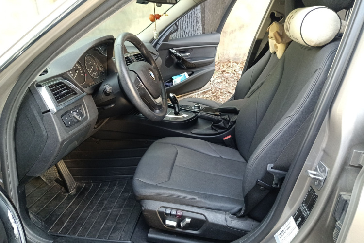 宝马3系 2016款 320Li 时尚型局部细节19