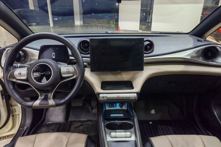 比亚迪 海豚 2023款 420km 时尚版中控内饰7004