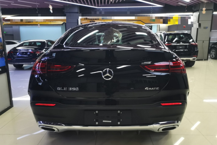 奔驰GLE轿跑 2024款 GLE 350 4MATIC 轿跑SUV 时尚型车身外观6