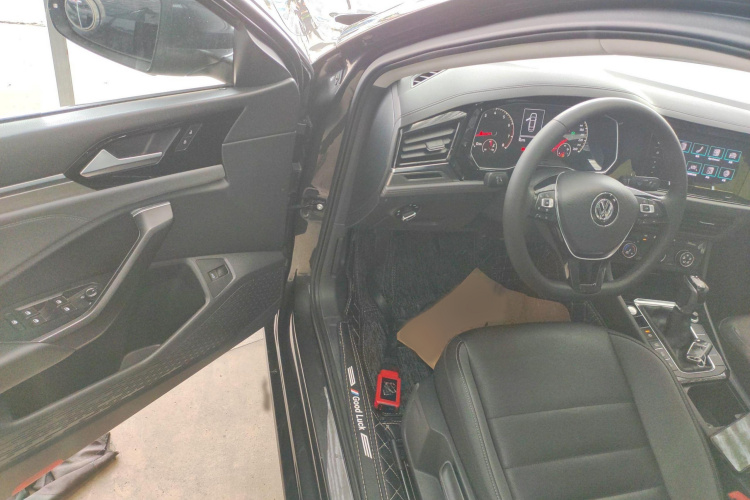 大众 速腾 2020款 280TSI DSG舒适型 国VI中控内饰7003