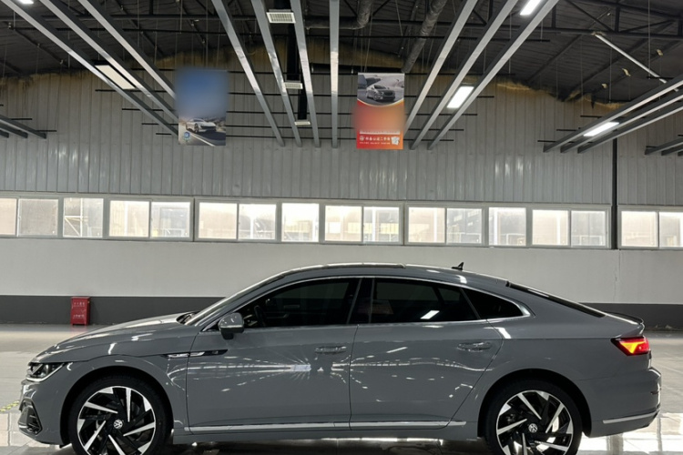 一汽-大众CC 2023款 330TSI 炫目版车身外观6008