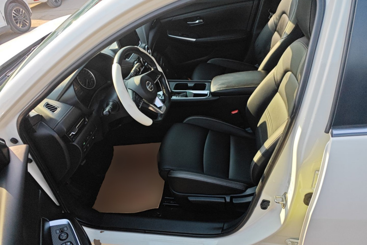 日产 轩逸 2021款 1.6L XL CVT悦享版中控内饰19