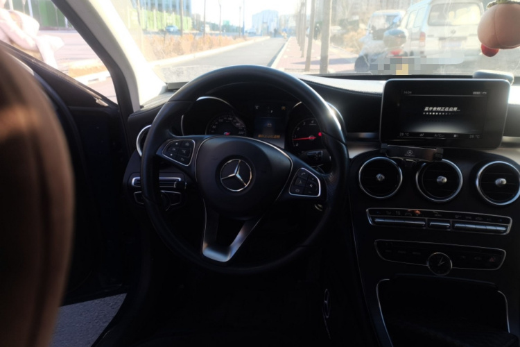 奔驰C级 2017款 改款 C 200 L中控内饰13