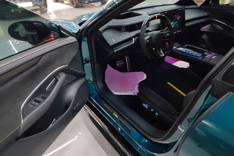 小米汽车 小米SU7 Ultra 2025款 Ultra中控内饰7003