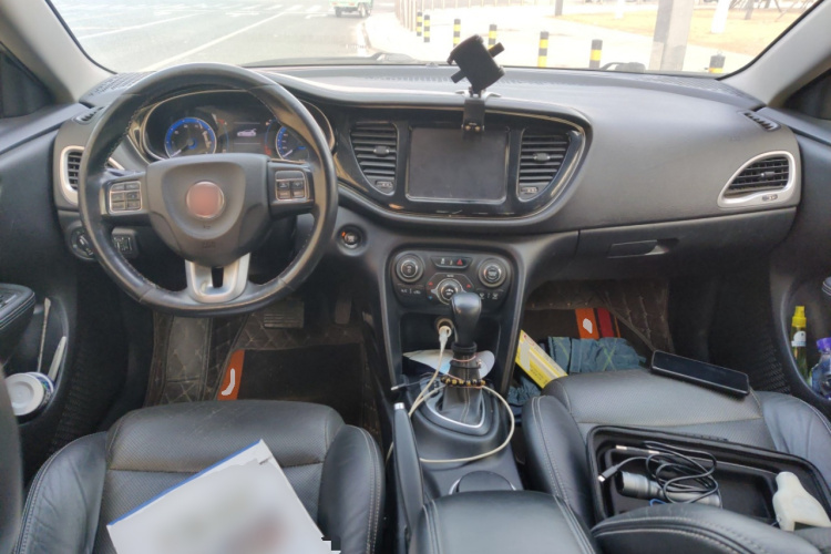 菲亚特 菲翔 2015款 1.4T 自动尊享版中控内饰12