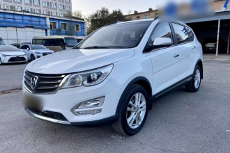 宝骏560 2015款 1.8L 手动精英型