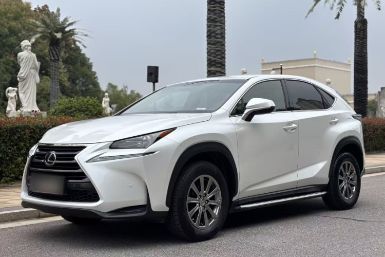 雷克萨斯NX 2015款 200 前驱 锋行版车身外观1