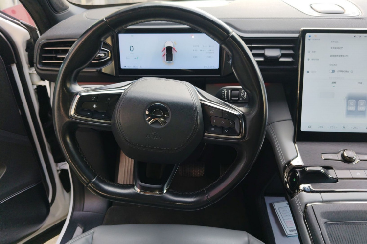 蔚来ES6 2020款 455KM 运动版中控内饰13