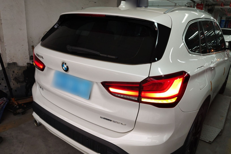 宝马X1 2020款 sDrive20Li 时尚型车身外观6