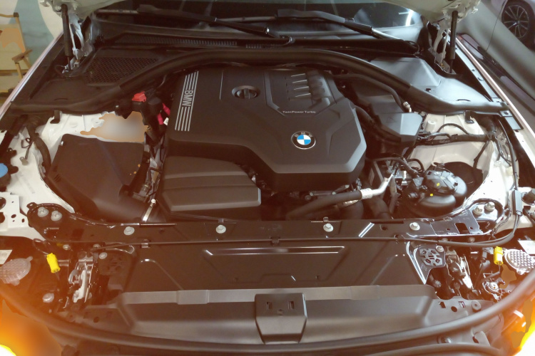 宝马3系 2022款 改款 325Li M运动套装机舱底盘24