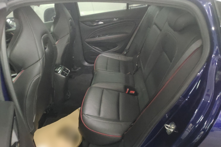 别克 君威 2021款 GS 28T 尊贵型中控内饰7004