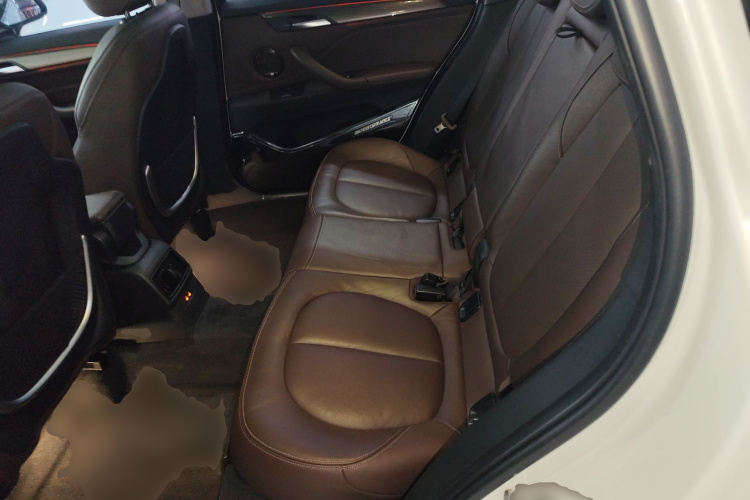 宝马X1 2019款 xDrive20Li 尊享型中控内饰21