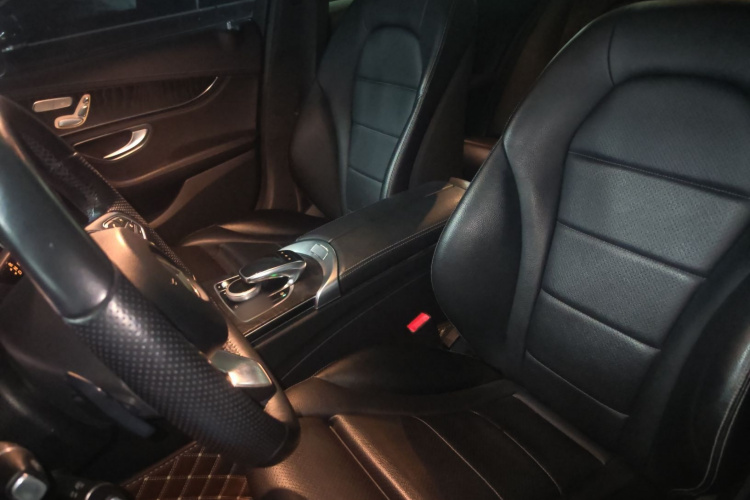 奔驰C级 2015款 改款 C 200 L 运动型局部细节19